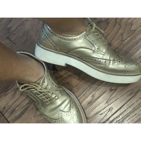 Zara Gold Metallic Wingtip Loafers Women's Size 9.5  Platform Preppy Boho Y2K - Picture 15 of 16